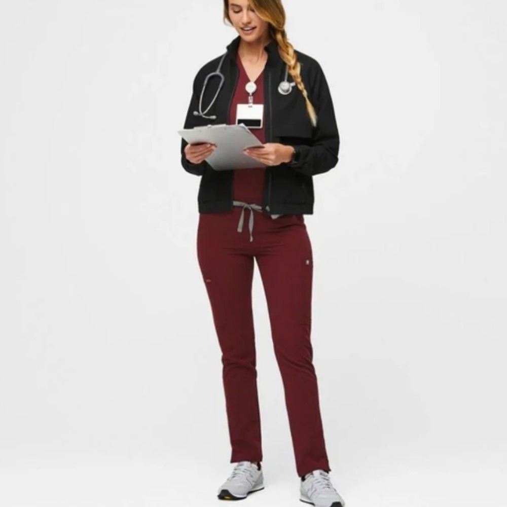 FIGS Technical YOLA Skinny Scrub Pants Burgundy Small TW2000R Drawcord Maroon